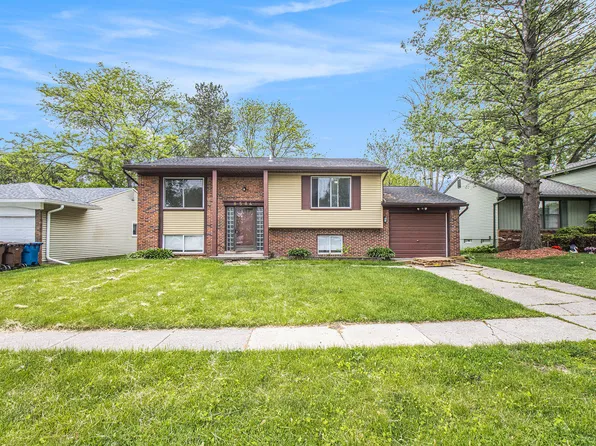 8584 Buckingham Dr, Ypsilanti, MI 48198
