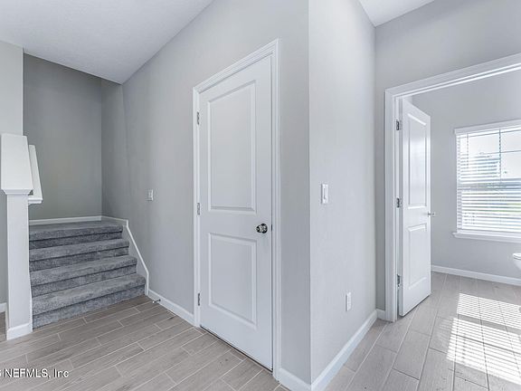5th image of 1672 GARDEN GROVE Court