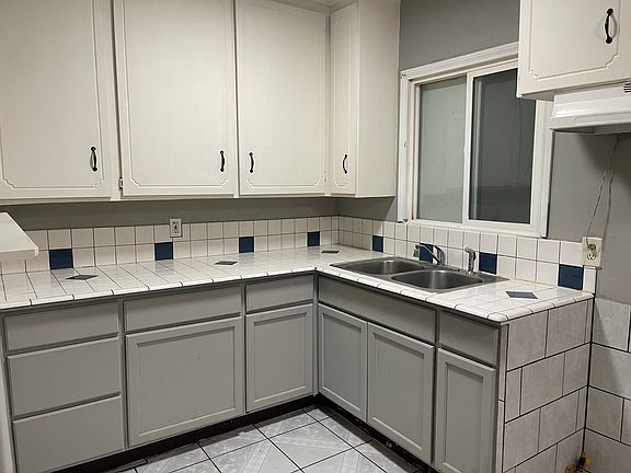 5th image of 1577 W Vine St #2