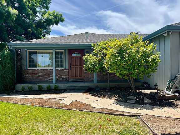 3rd image of 3708 Mauney Ct
