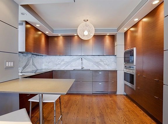 4th image of 1240 N Lake Shore Dr APT 018A