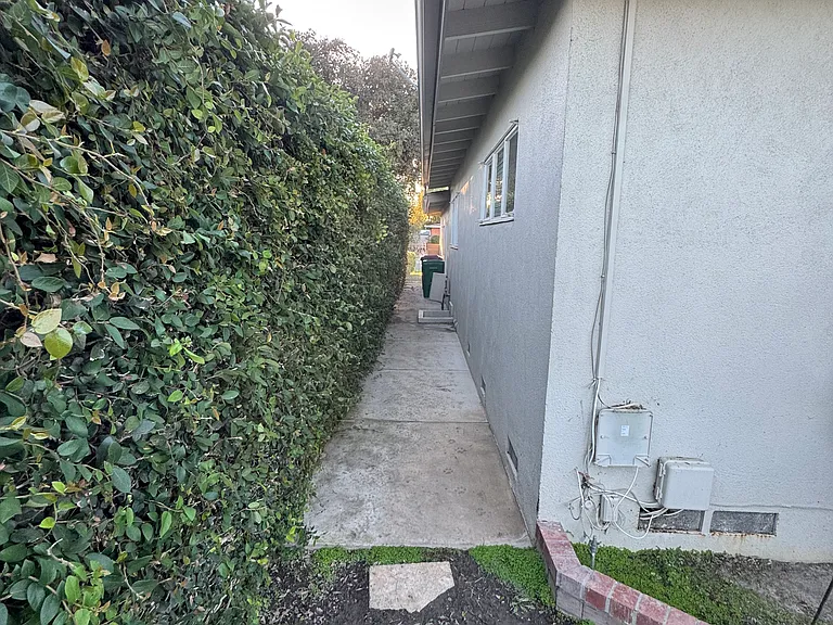 2680 Marber Ave — Photo 25