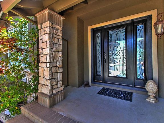 4th image of 3573 Meadowlands Ln