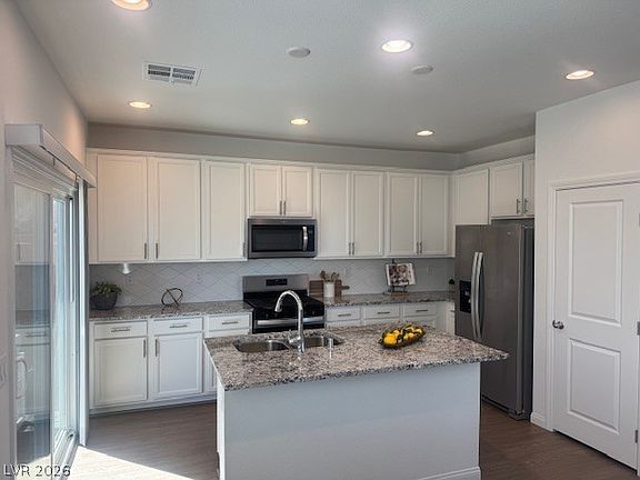 2nd image of 8106 Rockflower St