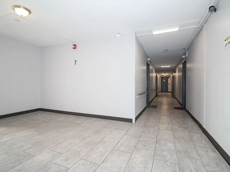 The Regency at St. Louis Apartments — Photo 10