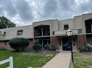 595 Calais Dr #215A, Pittsburgh, PA 15237