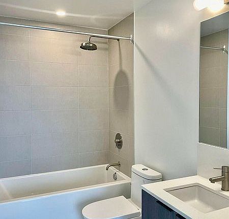 4th image of 55 Mercer St #3215