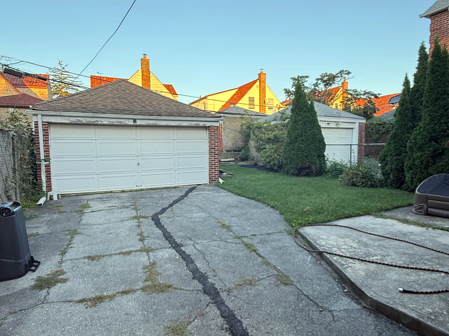 3 bed, 1256 sqft, $4,500 — Photo 2