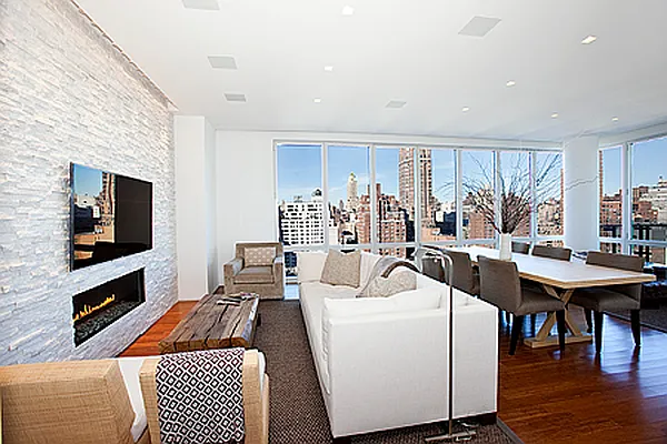 Sold by The World Wide Group | media 10