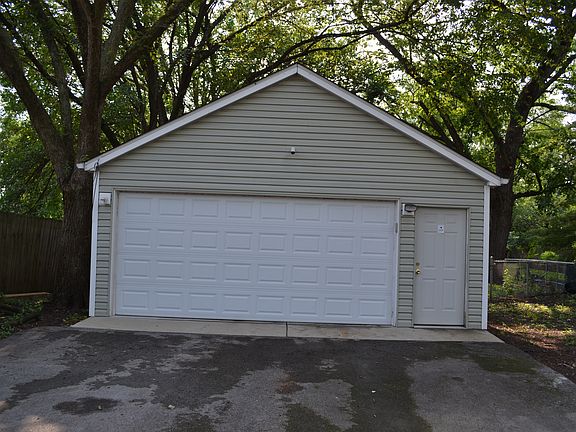 5th image of 14116 S Kostner Ave