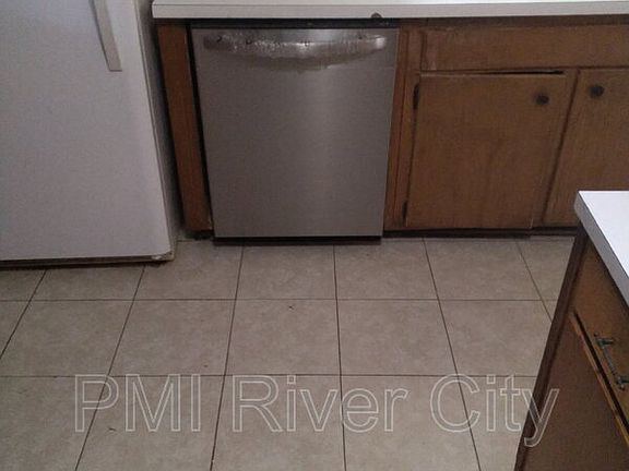 5th image of 7473 Greenway Dr