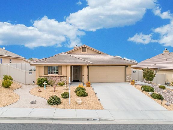 4th image of 37133 Alton Dr