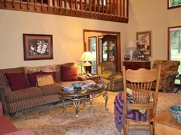 4th image of 147 Winfield Dr