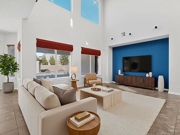 2nd image of 612 Sierra Verde Way NE