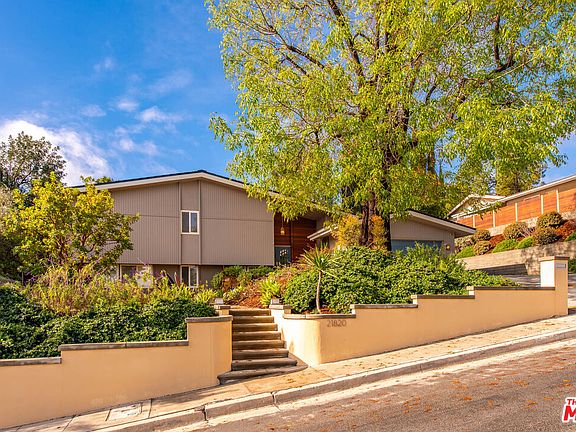 3rd image of 21820 Ulmus Dr
