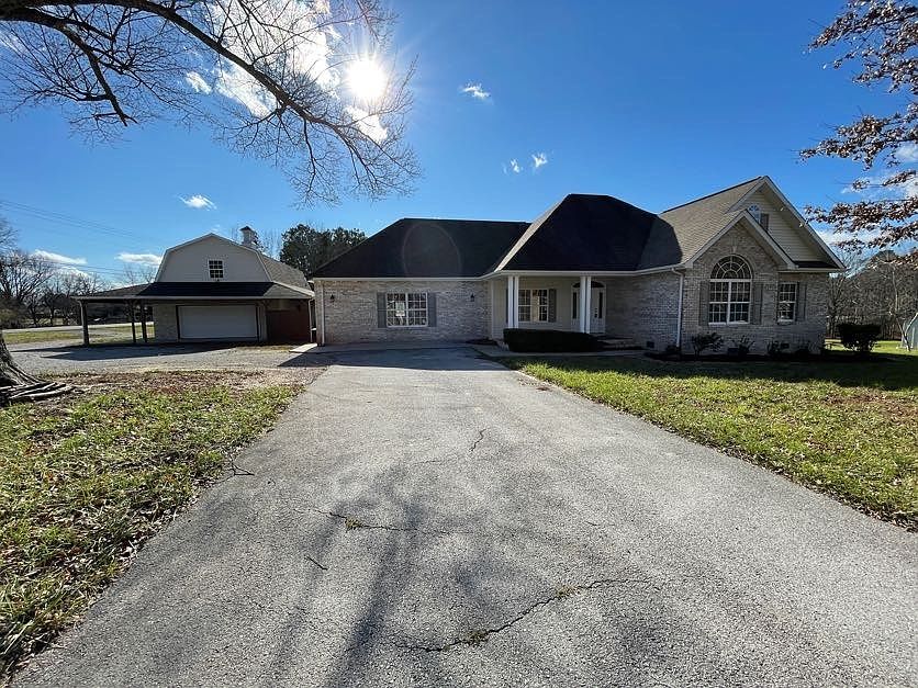 809 Buffalo Trl, Clarkrange, TN 38553 Zillow