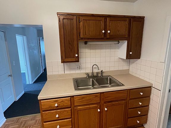 5th image of 1722 Elizabeth Ave NW #2