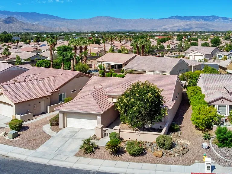39357 Mirage Cir — Photo 31