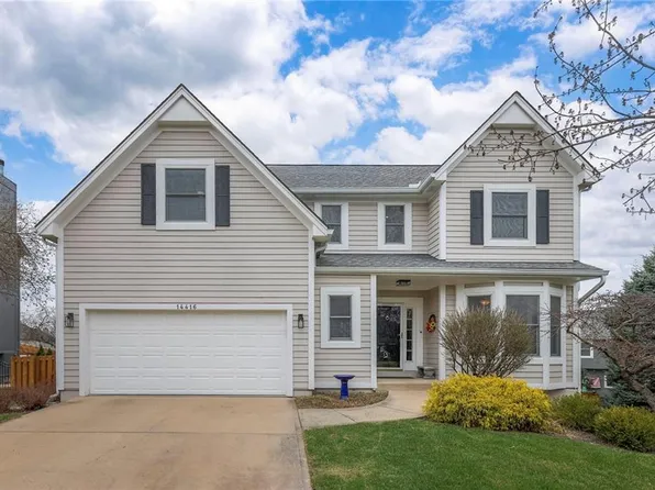 14416 Hemlock St, Overland Park, KS 66223