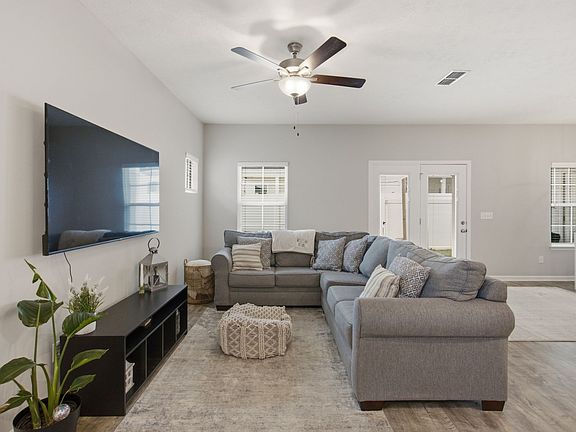 4th image of 4322 Doral Dr