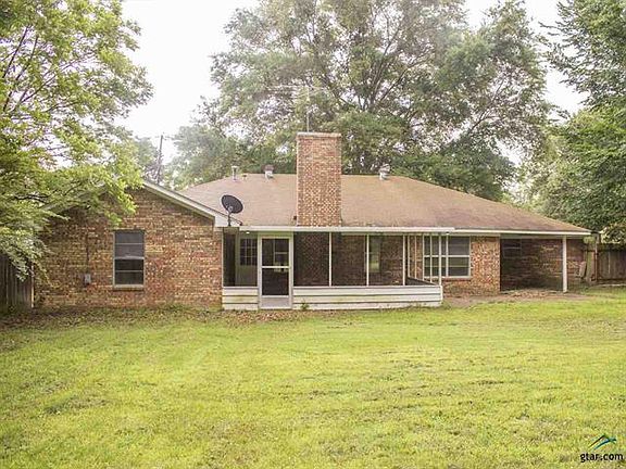 4th image of 201 Magnolia Ln