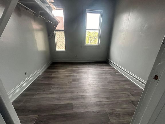 3rd image of 3214 W 23rd St Floor 3