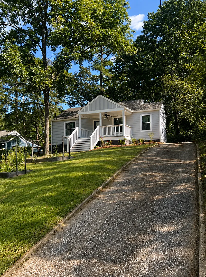 1614 Terry Mill Road Southeast — Photo 2