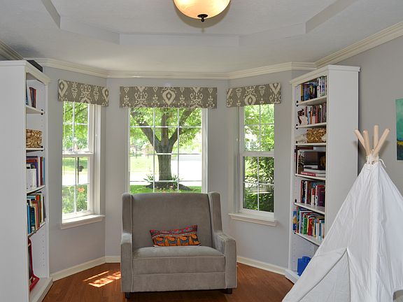 3rd image of 9512 Belmar Ct