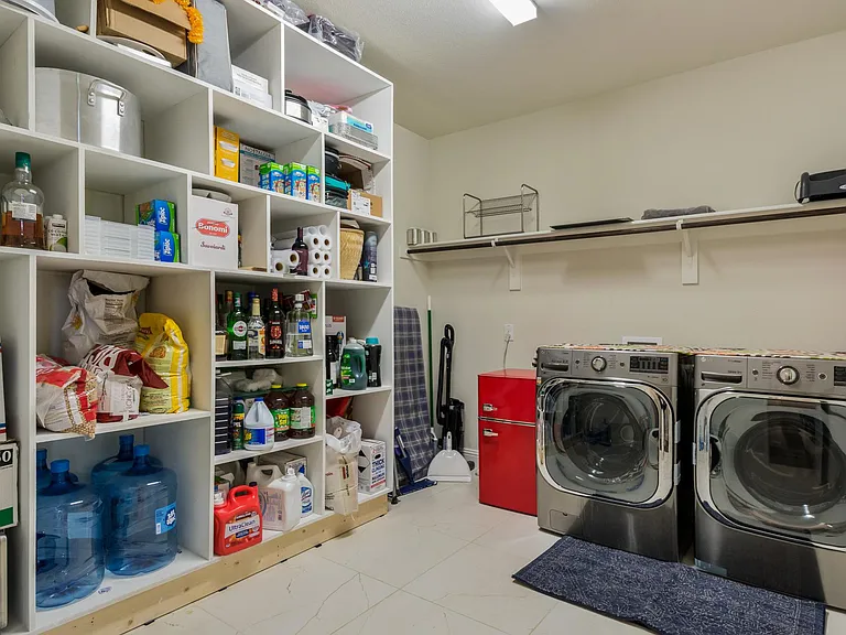 612 Ambergate Dr — Photo 37