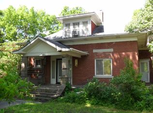 2102 S Willow St, Coffeyville, KS 67337