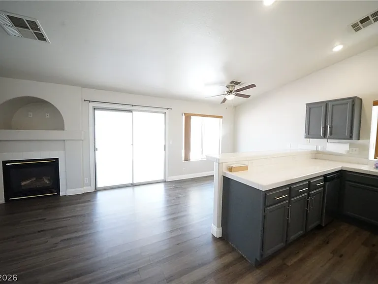 916 Clubview Dr — Photo 13