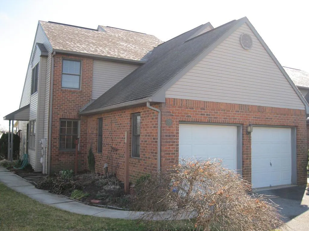 73 Rockford Rd photo 1