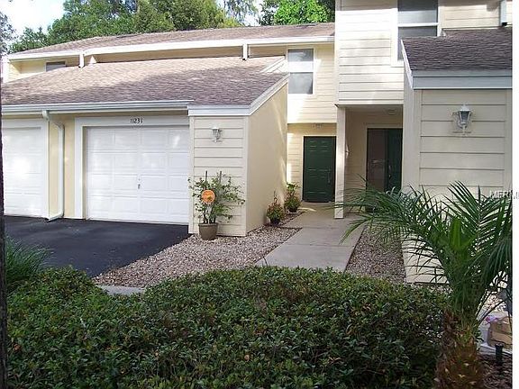 3rd image of 11231 Cedar Hollow Ln
