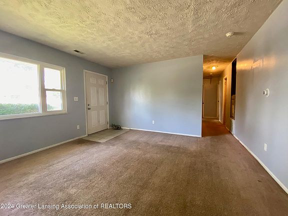 3rd image of 3007 Hillcrest St