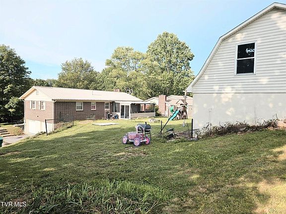 5th image of 14210 Brynwood Dr
