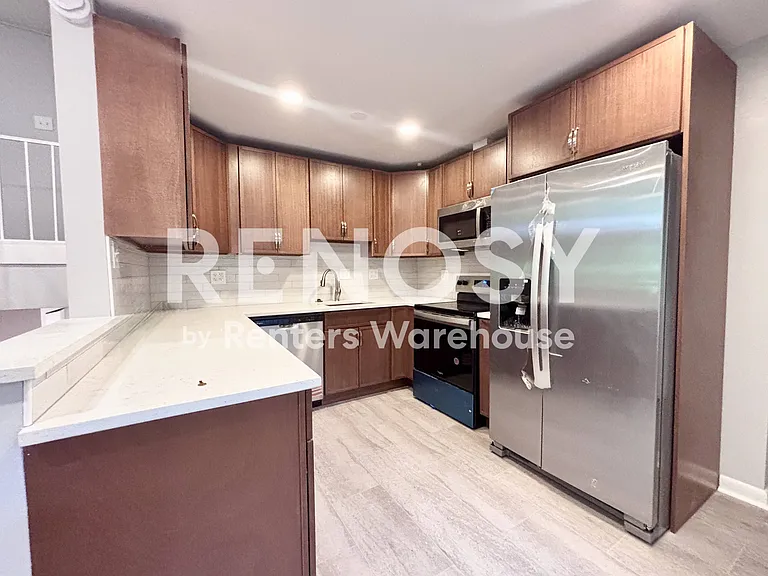 10812 Lombardy Rd — Photo 9