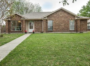 8202 Meadowlark Ln, Rowlett, TX 75088