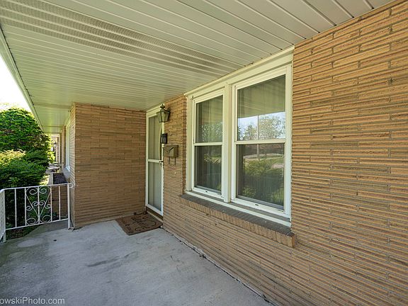 4th image of 1714 Mayfield Ave