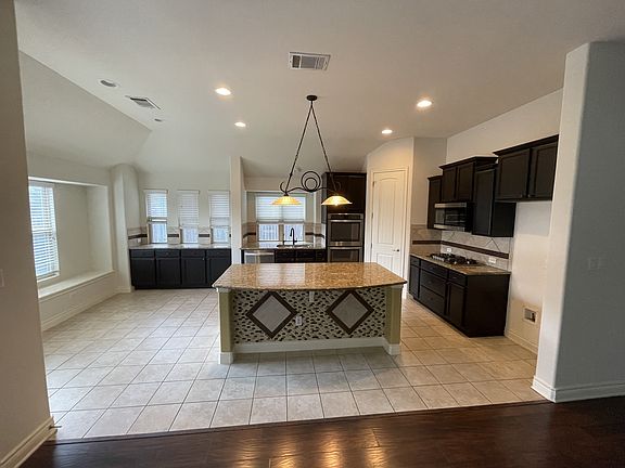 3rd image of 235 Summer Vista Dr