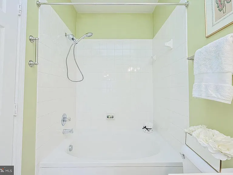 12905 Centre Park Cir #404 — Photo 10
