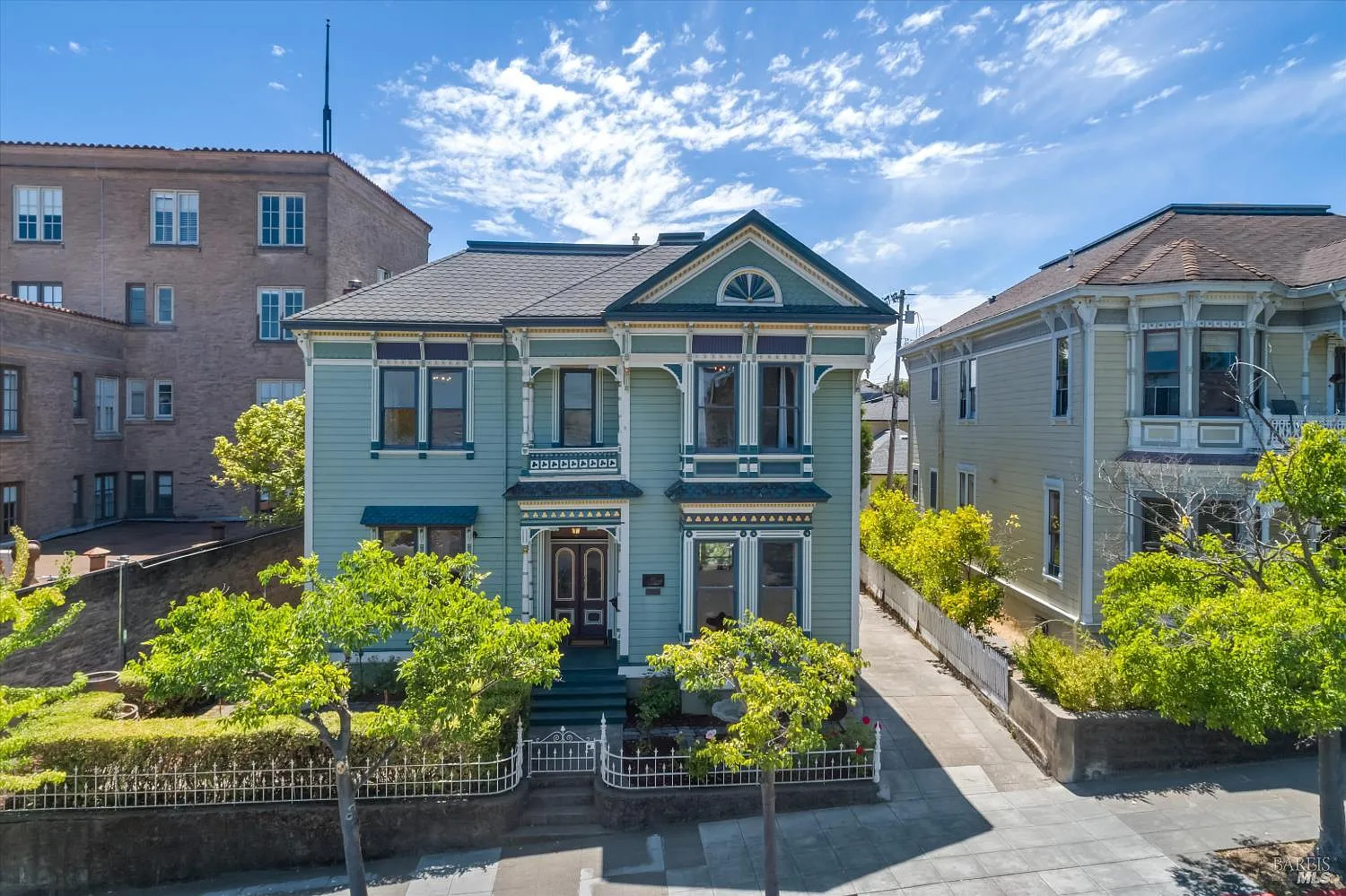 219 Kentucky Street - Photo 1