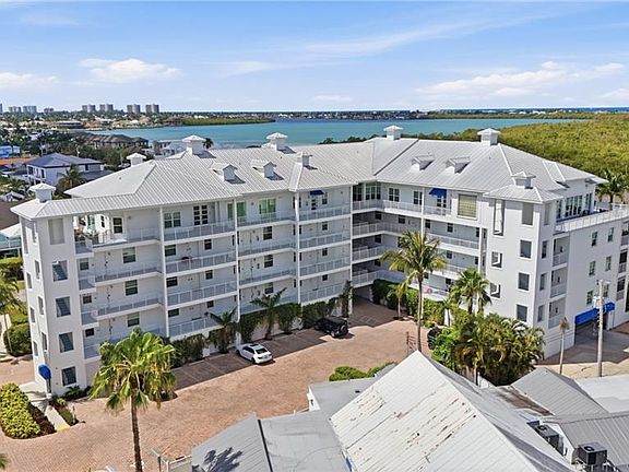2nd image of 140 Palm ST #211