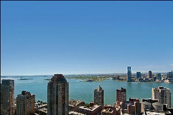 Sold by Corcoran | media 12