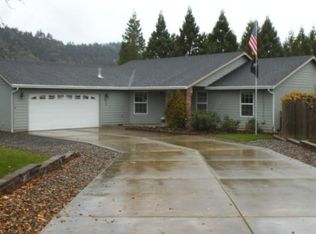 720 SE Sycamore Ct, Winston, OR 97496
