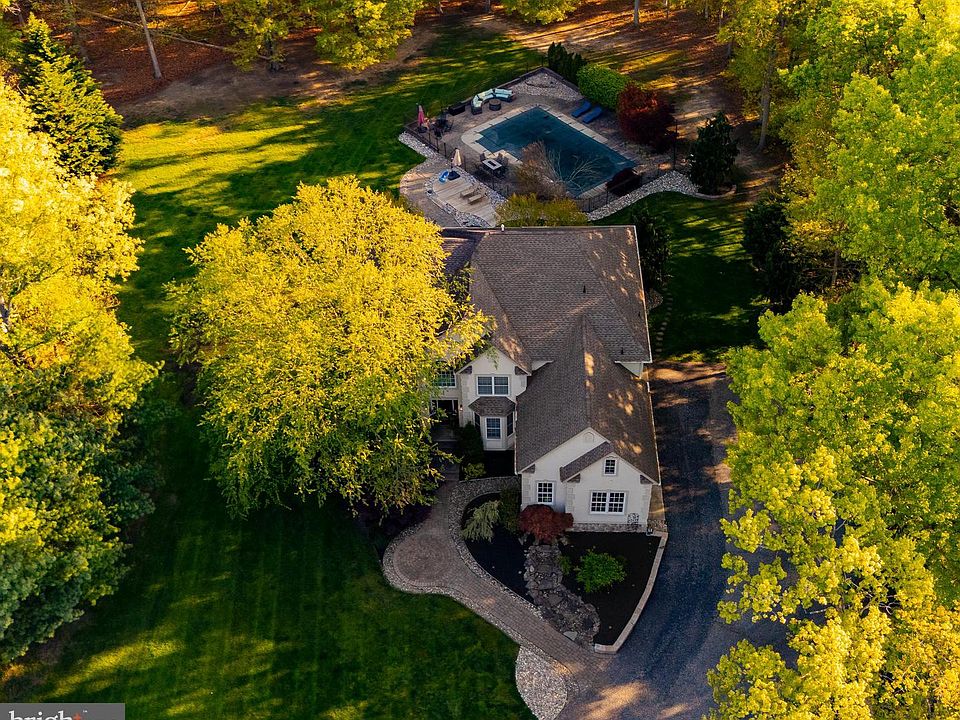 1st image of 1036 Herbert Blvd