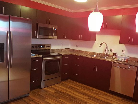 3rd image of 1730 Thomas Ct