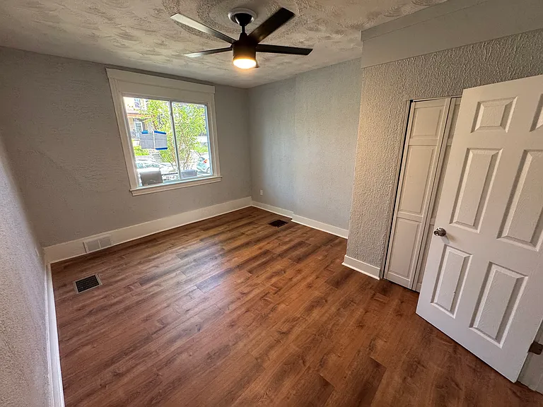 2312 Woodstock Ave #1 — Photo 9