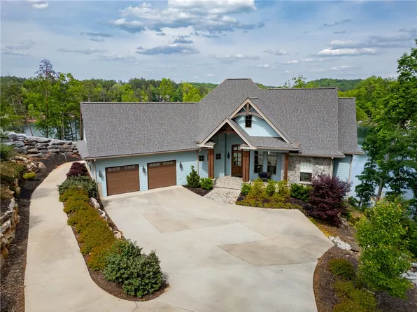 104 Hunter Hill Cir, Six Mile, SC 29682