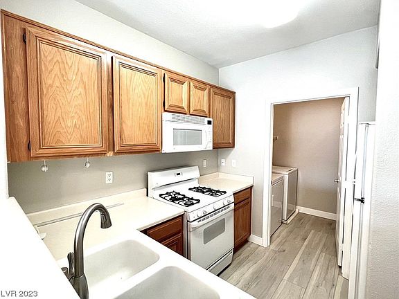 3rd image of 7135 S Durango Dr Unit 304