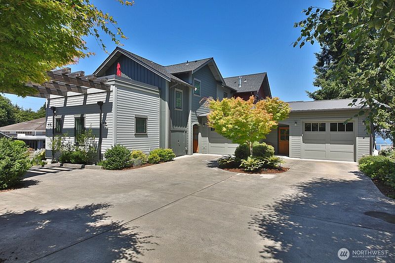 2nd image of 512 Cascade Avenue #A